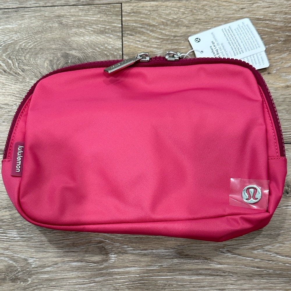 NWT! Lululemon Athletica Hot Pink Everywhere Belt Bag Size Large